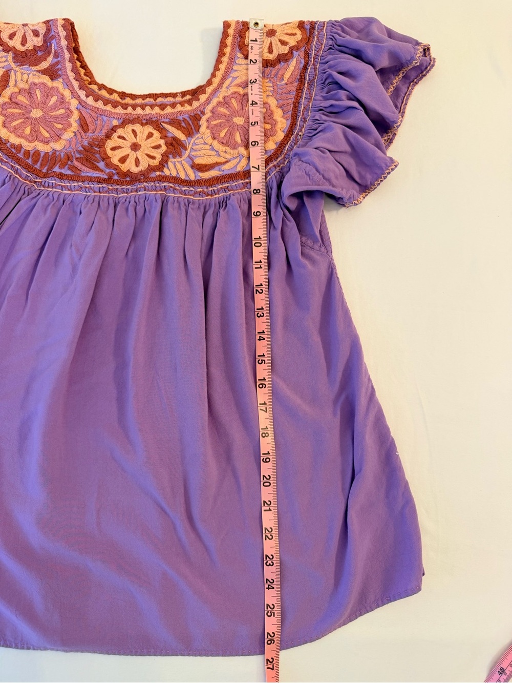 Mexican Lavender Floral Embroidered Flutter Sleeve Top Size M - Picture 7 of 12